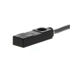 TL-W3MB1 2M Omron Endüktif Sensör